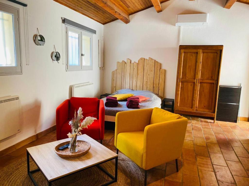 Studio Ile De La Barthelasse A Deux Pas Du Centre Avignon Buitenkant foto